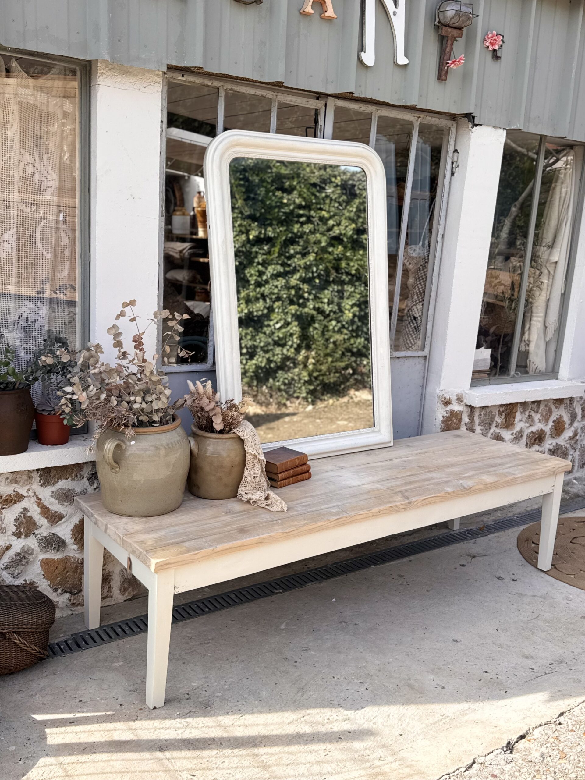 Milos – Image 2